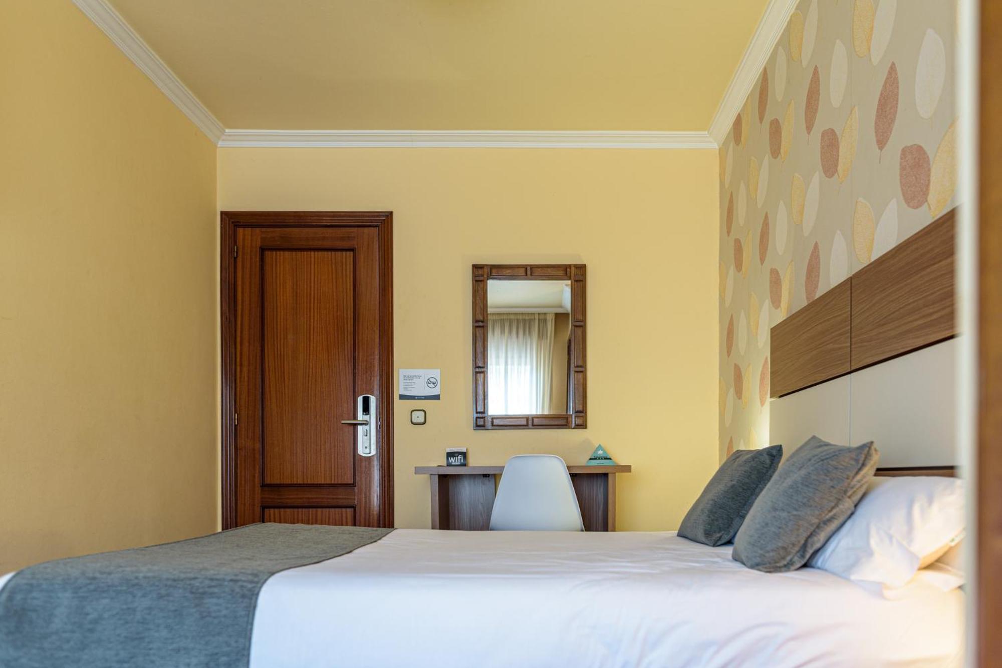 Hotel Alda Centro Pontevedra Luaran gambar