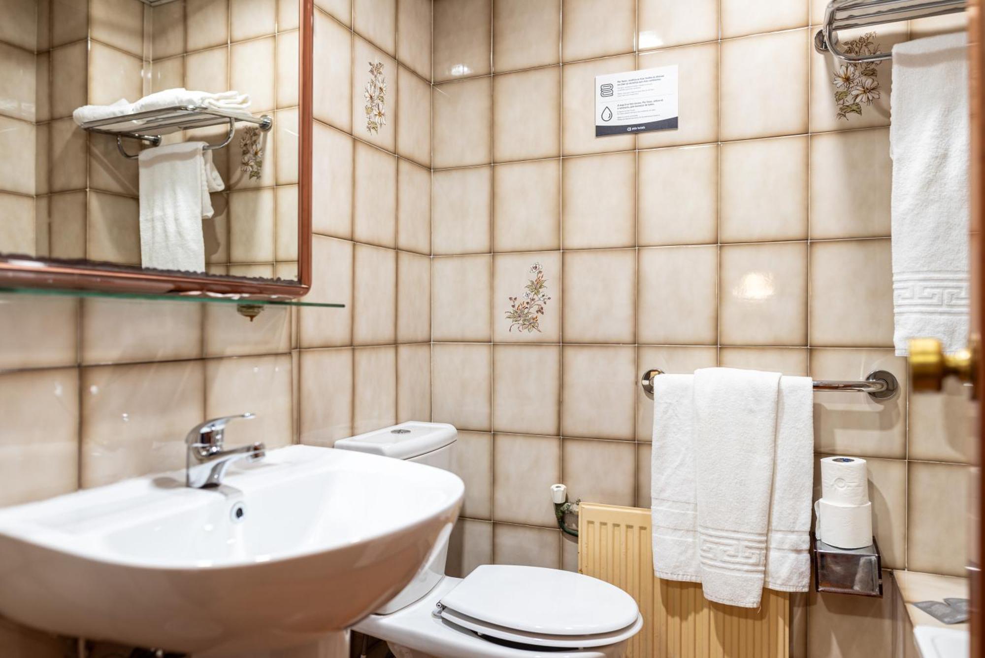 Hotel Alda Centro Pontevedra Luaran gambar