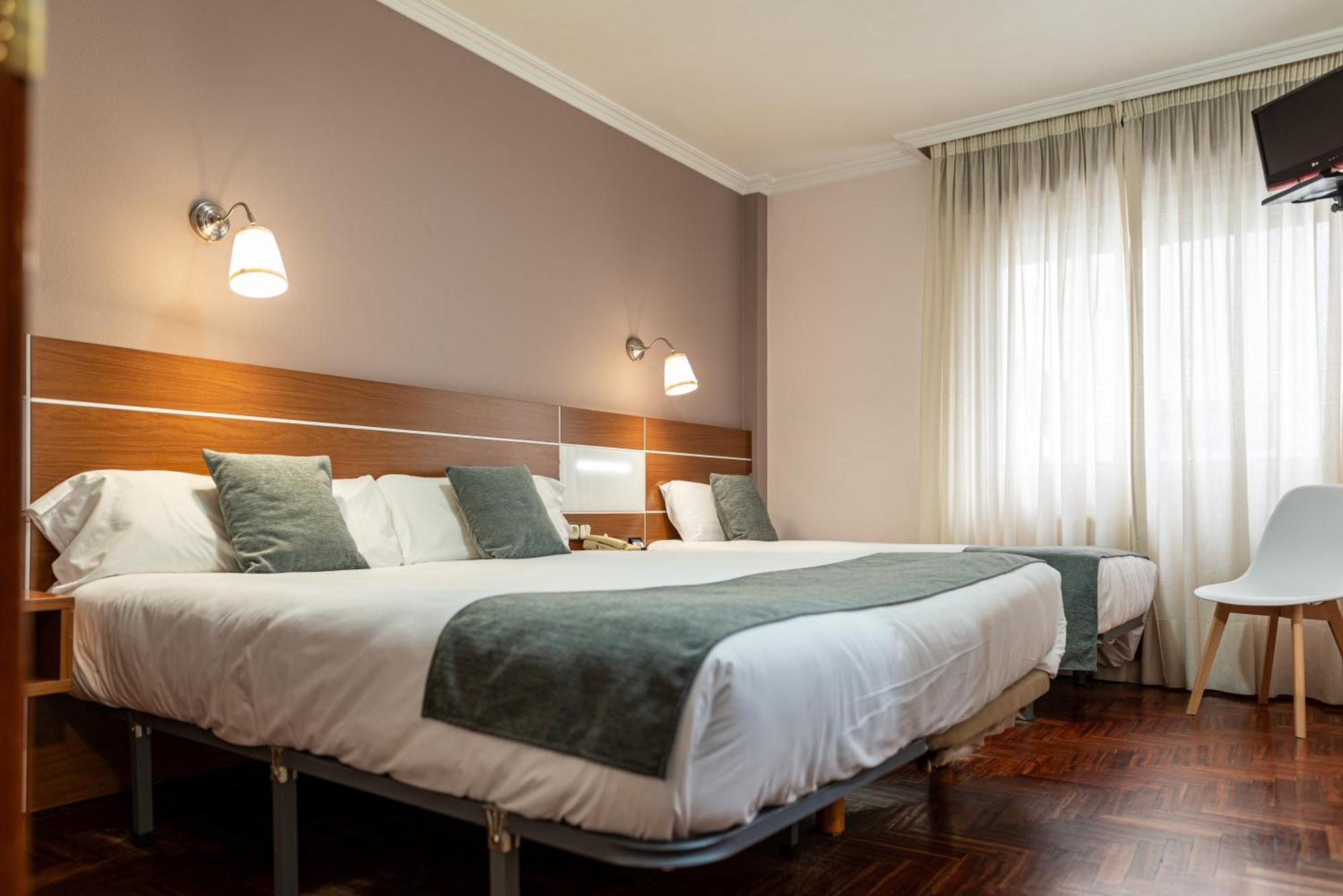 Hotel Alda Centro Pontevedra Luaran gambar