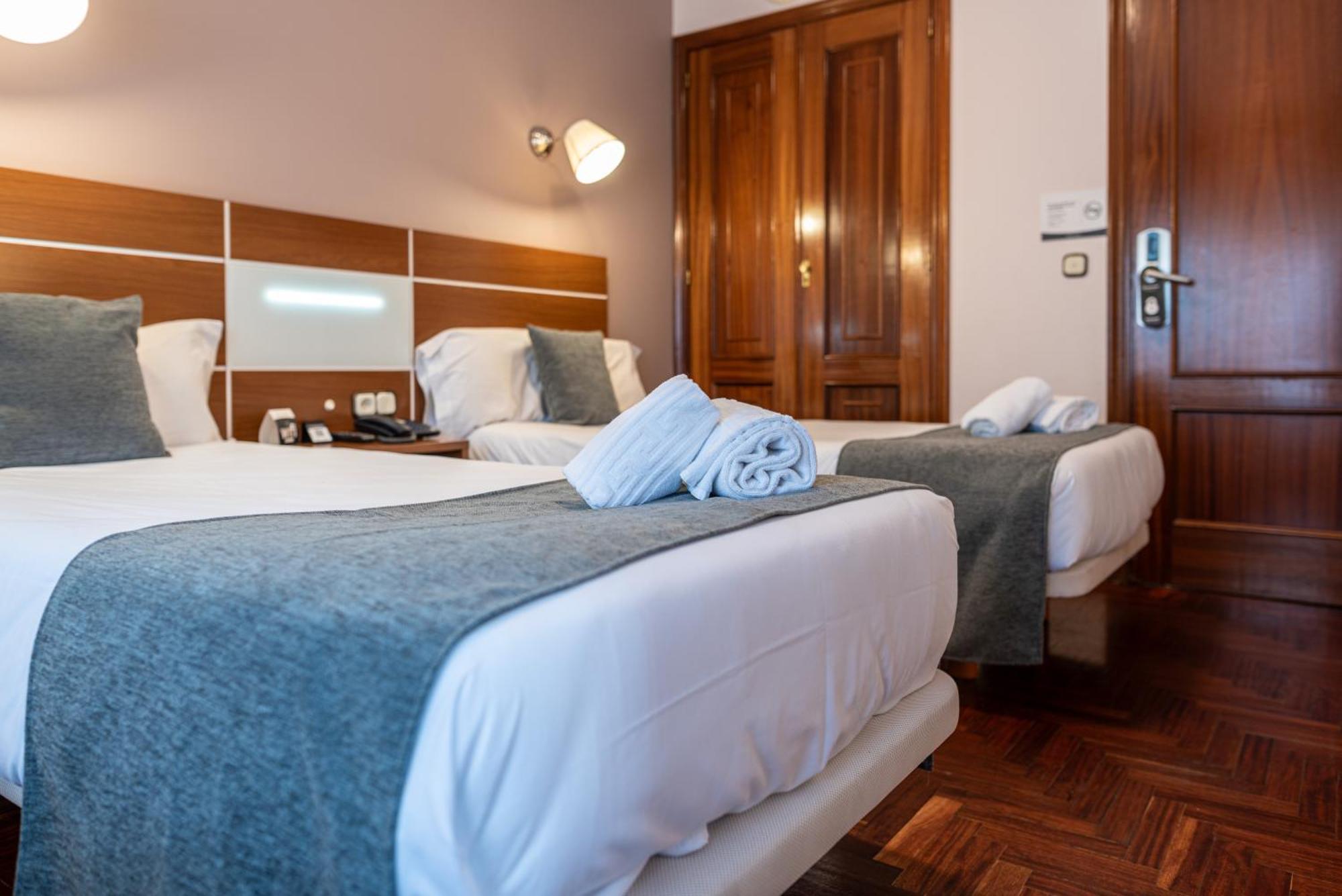 Hotel Alda Centro Pontevedra Luaran gambar