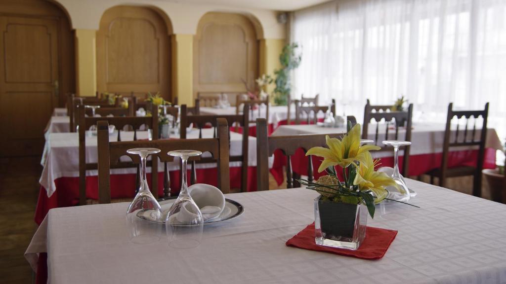 Hotel Alda Centro Pontevedra Luaran gambar